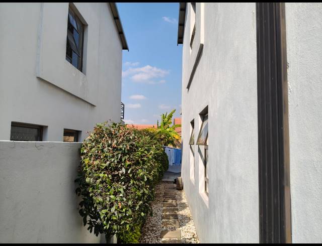 3 BEDROOM APARTMENT FOR SALE IN CASHAN